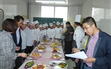 经管系烹饪专业学生参加中式烹调师资格考试